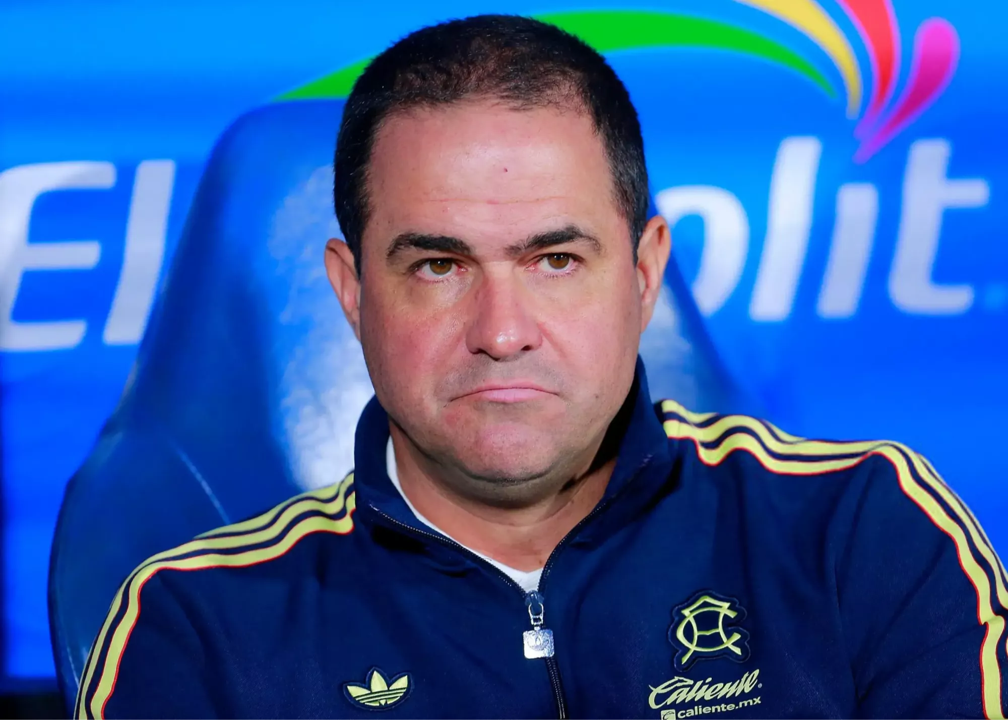سرمربی شباب الاهلی از حرکت جنجالی عزتاللهی عذرخواهی کرد