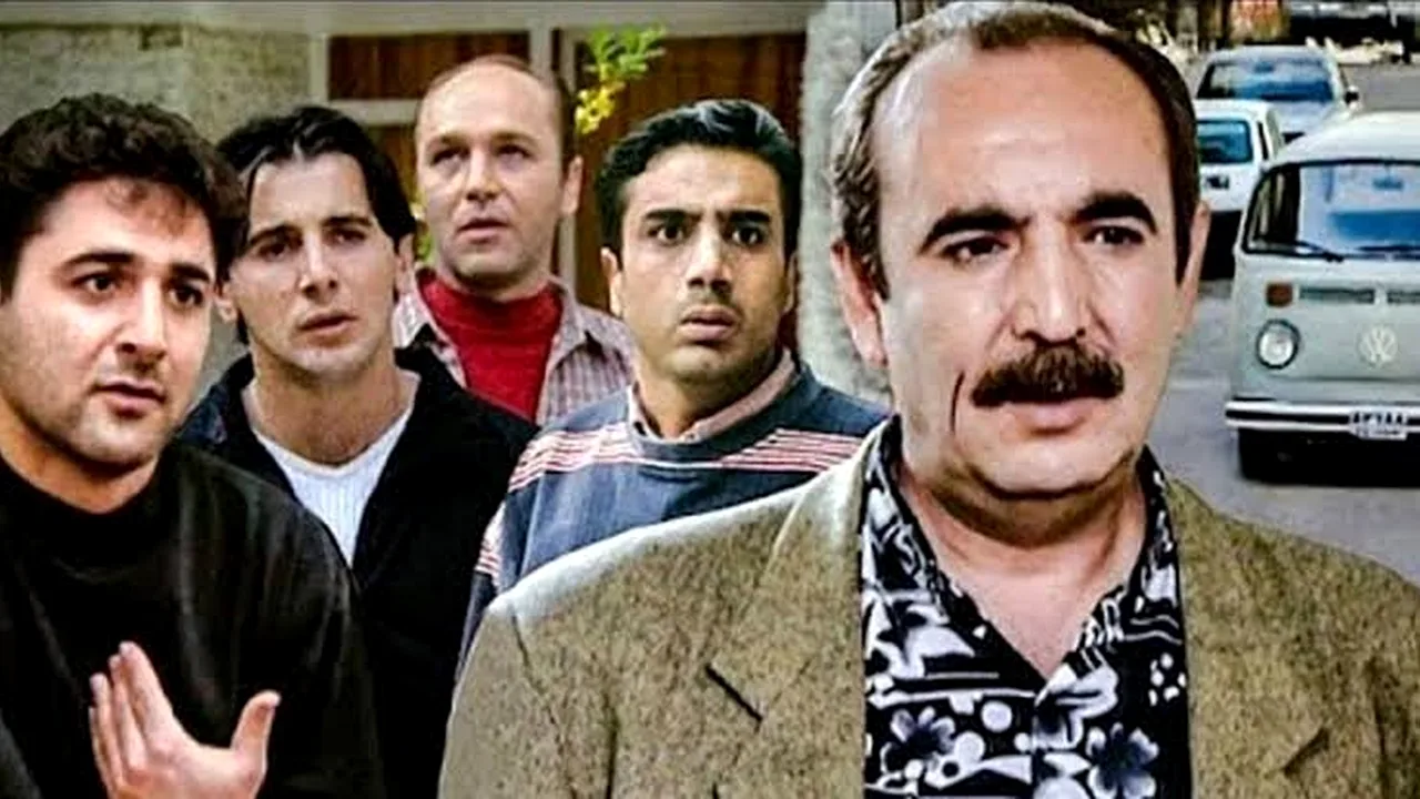گریه واقعی بیوک میرزایی سر مزار همسرش در یک سریال