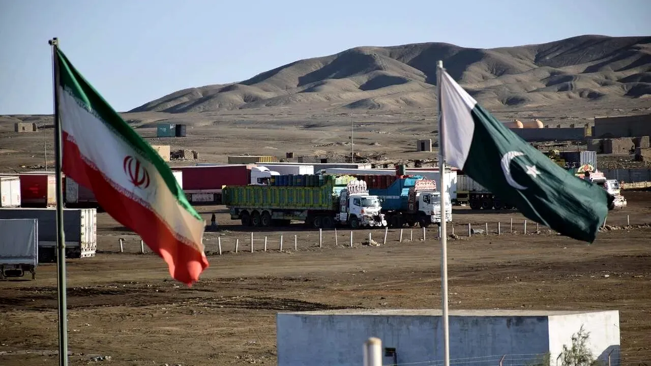 از سرگیری تجارت در گذرگاه ریمدان پس از چند روز وقفه
