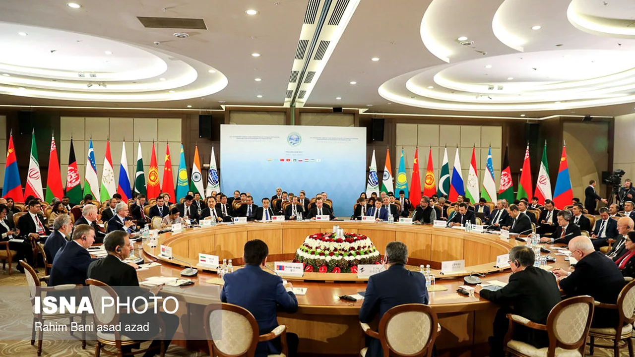 حضور غیرمنتظره ایران در اجلاس شانگهای؛ پشت پرده دوشنبه چه خبر است؟