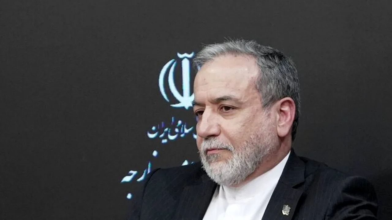 عراقچی: امنیت پایدار منطقه با همکاری همسایگان تأمین میشود