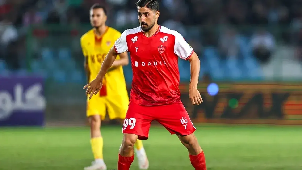 پوریا لطیفیفر؛ انتظار برای شکستن طلسم ناکامی در پرسپولیس