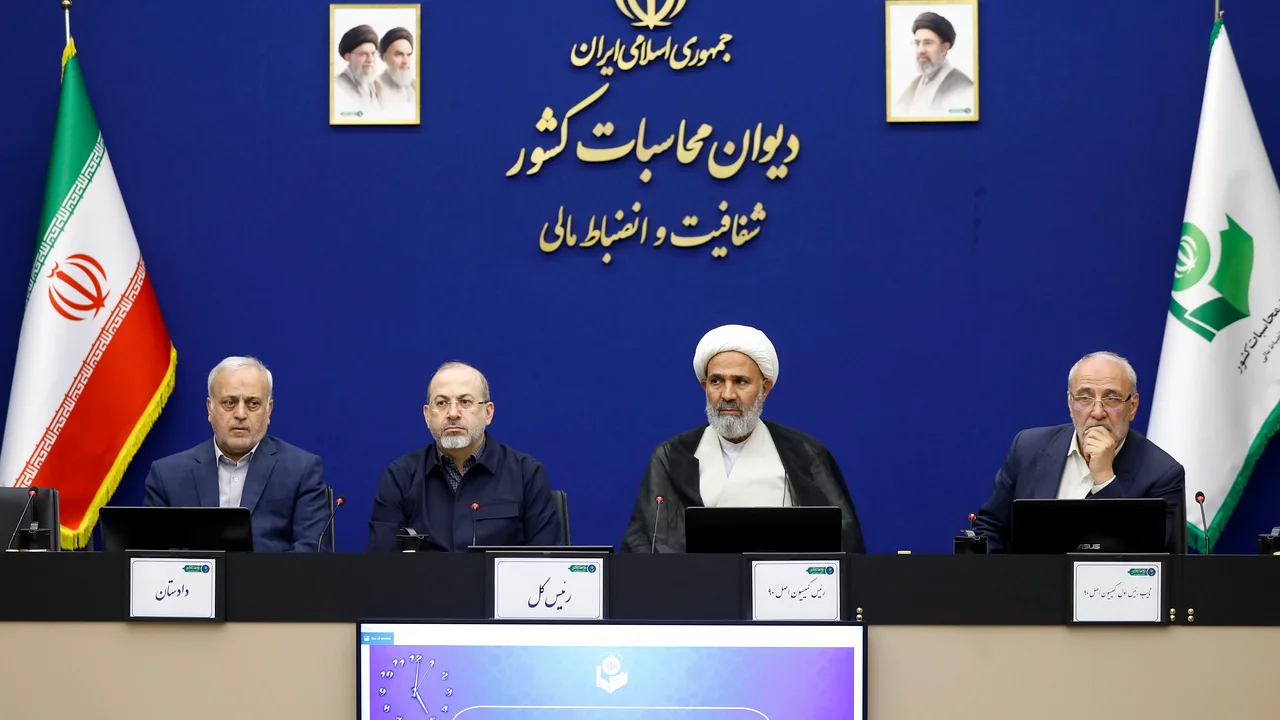 پشت درهای بسته مجلس و دیوان محاسبات؛ چه طرحی برای شرکتهای شبهدولتی در راه است؟