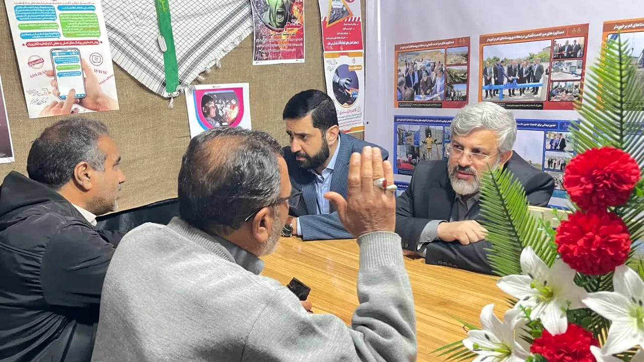 گفتوگوی چهرهبهچهره رئیس دادگستری گلستان با مردم در نمایشگاه