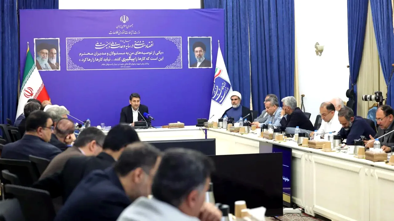 وزیر ارتباطات: اگر به سمت مسدودسازی برویم، باید هوش مصنوعی را فراموش کنیم