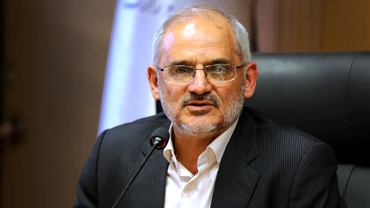 کاهش ۲۵ درصدی واردات با مسیرهای جایگزین بنادر