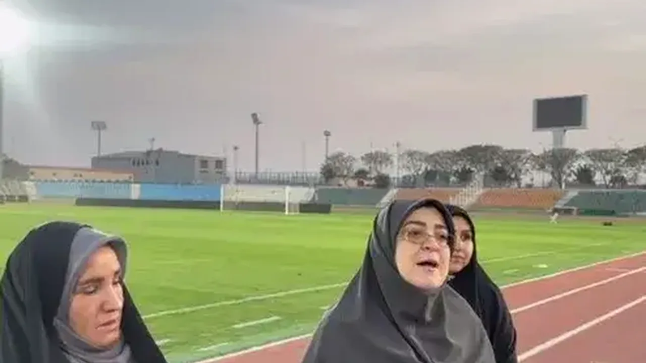 دربی بانوان با حضور مهمانان ویژه دولتی برگزار شد