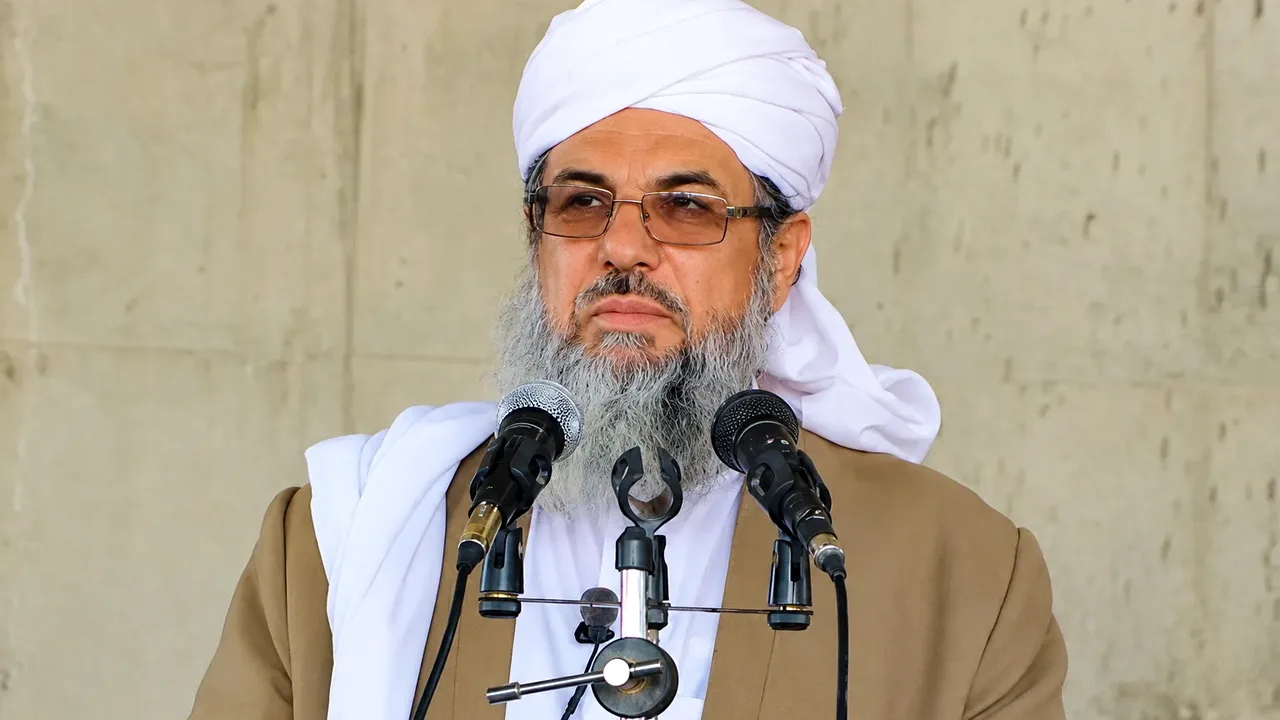 امام جمعه خاش: وحدت مسلمانان دشمن را به هراس میاندازد