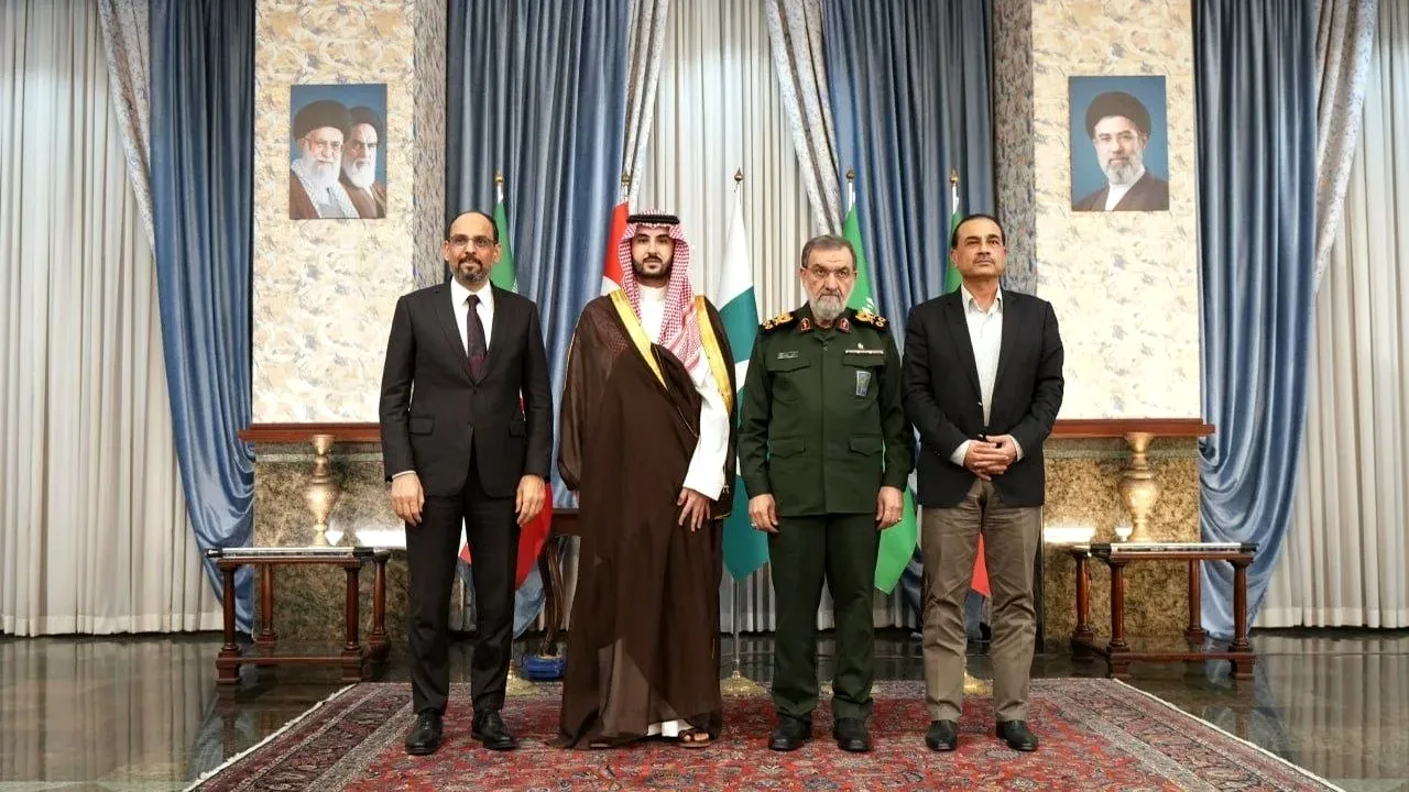 چرخش معماران پیمان مکه به سوی تهران