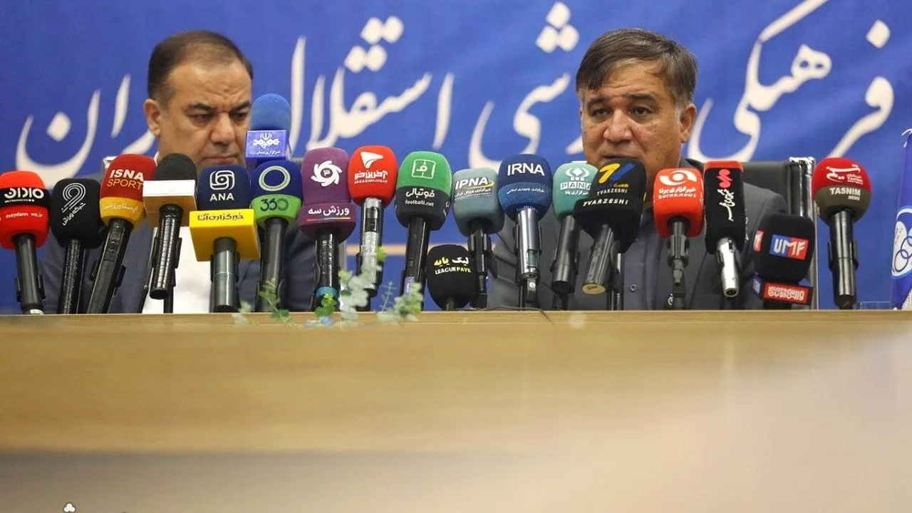 تاجرنیا: در امور مدیرعامل استقلال دخالت نمیکنم
