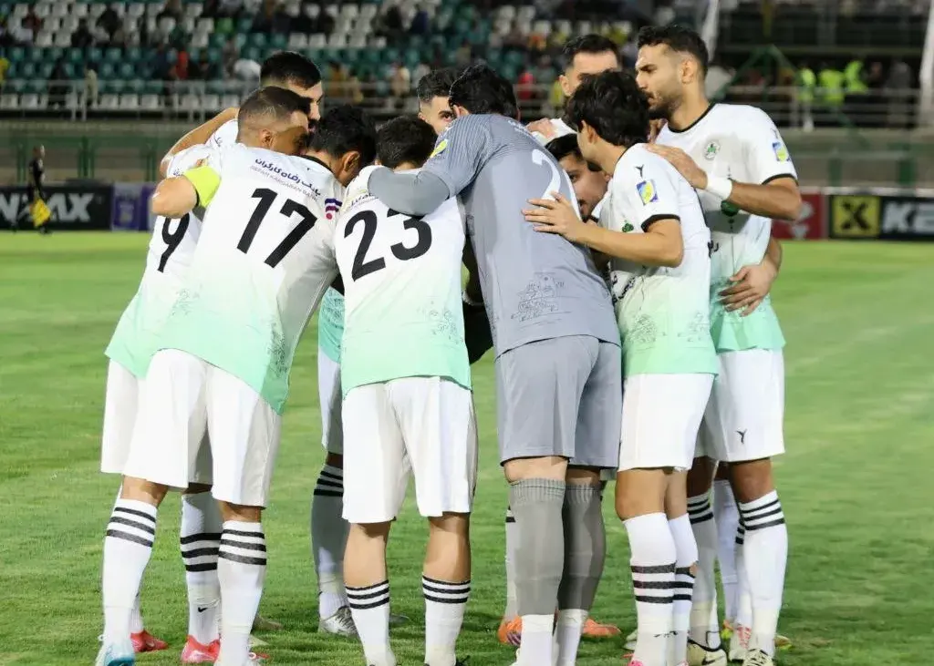 ذوبآهن با ترکیب جدید برای پیروزی مقابل فجر سپاسی آماده میشود