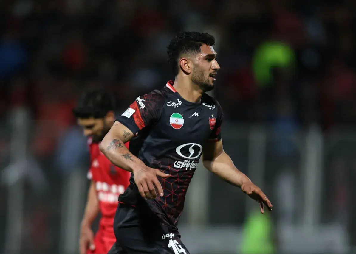 شهربابک به دنبال تقویت تیم با خرید هافبک پرسپولیس