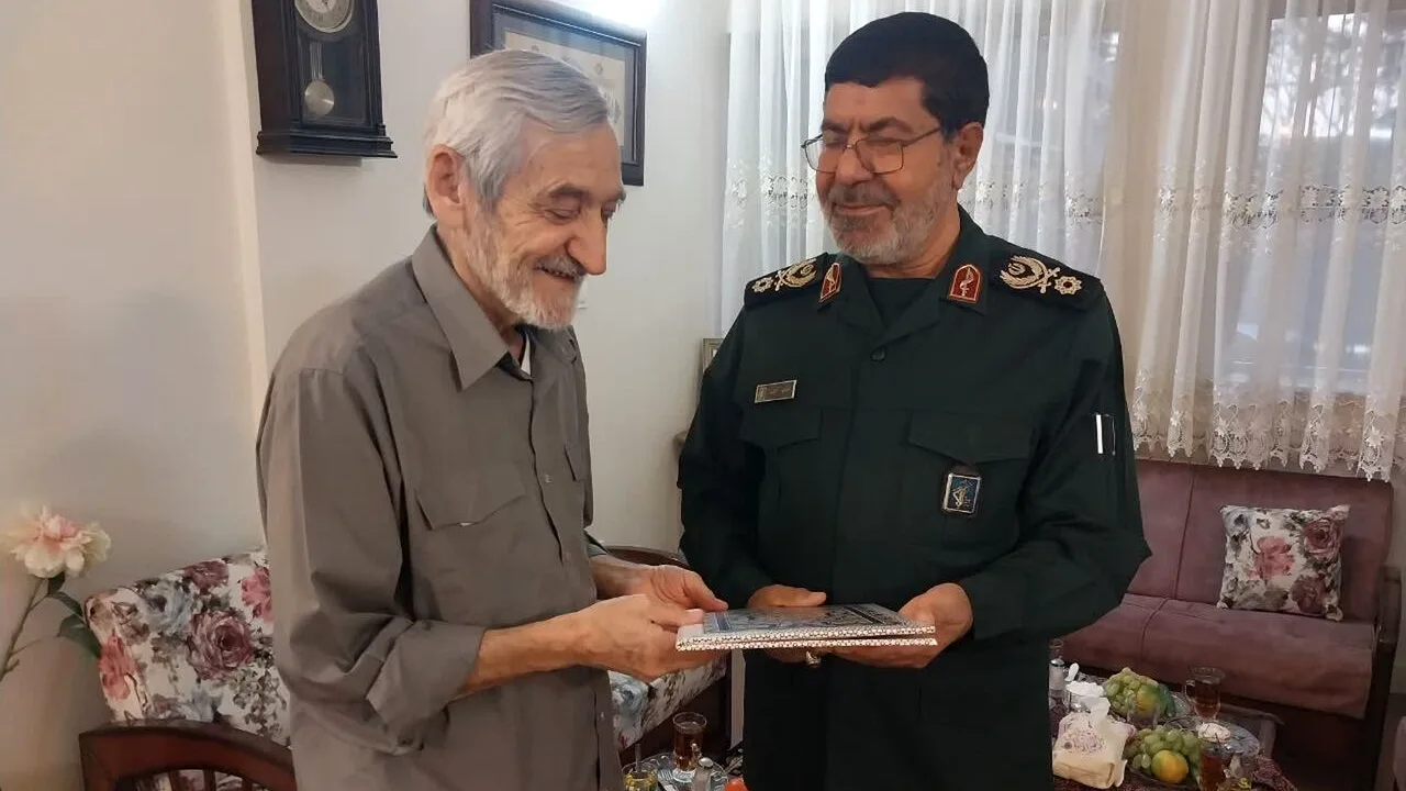 ایران جنگطلب نیست اما از هیچ تهدیدی نمیهراسد