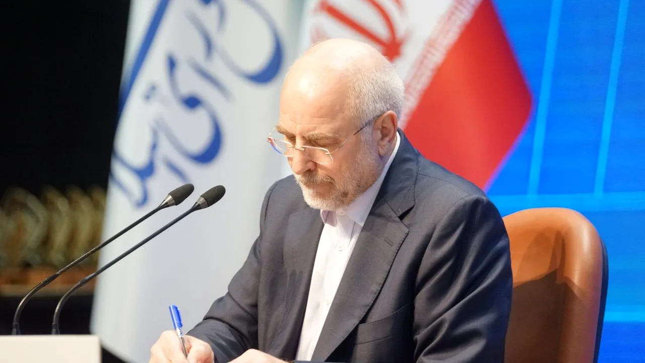 زبان فارسی؛ میراثی که همبستگی ملی را تقویت میکند