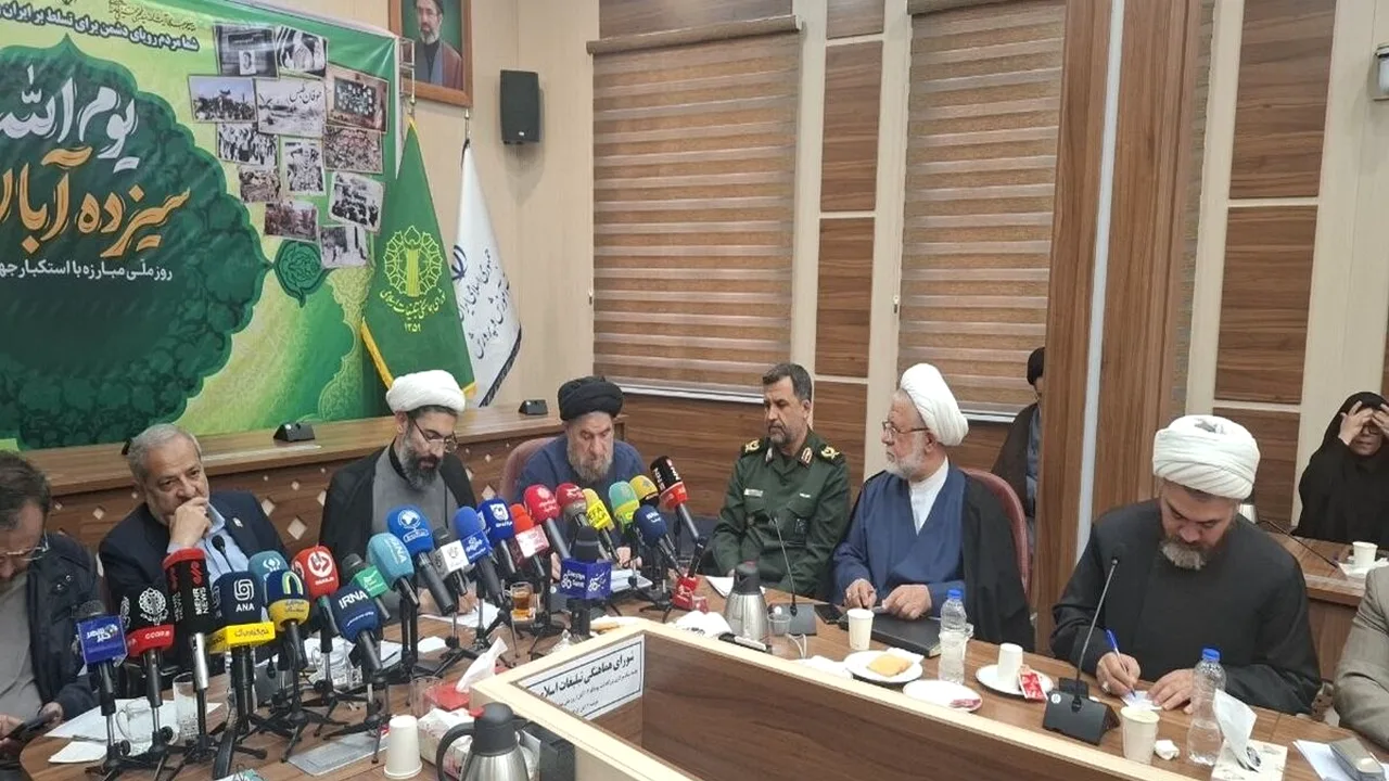 ۱۳ آبان؛ نماد پیروزی ایمان بر فناوری نظامی غرب