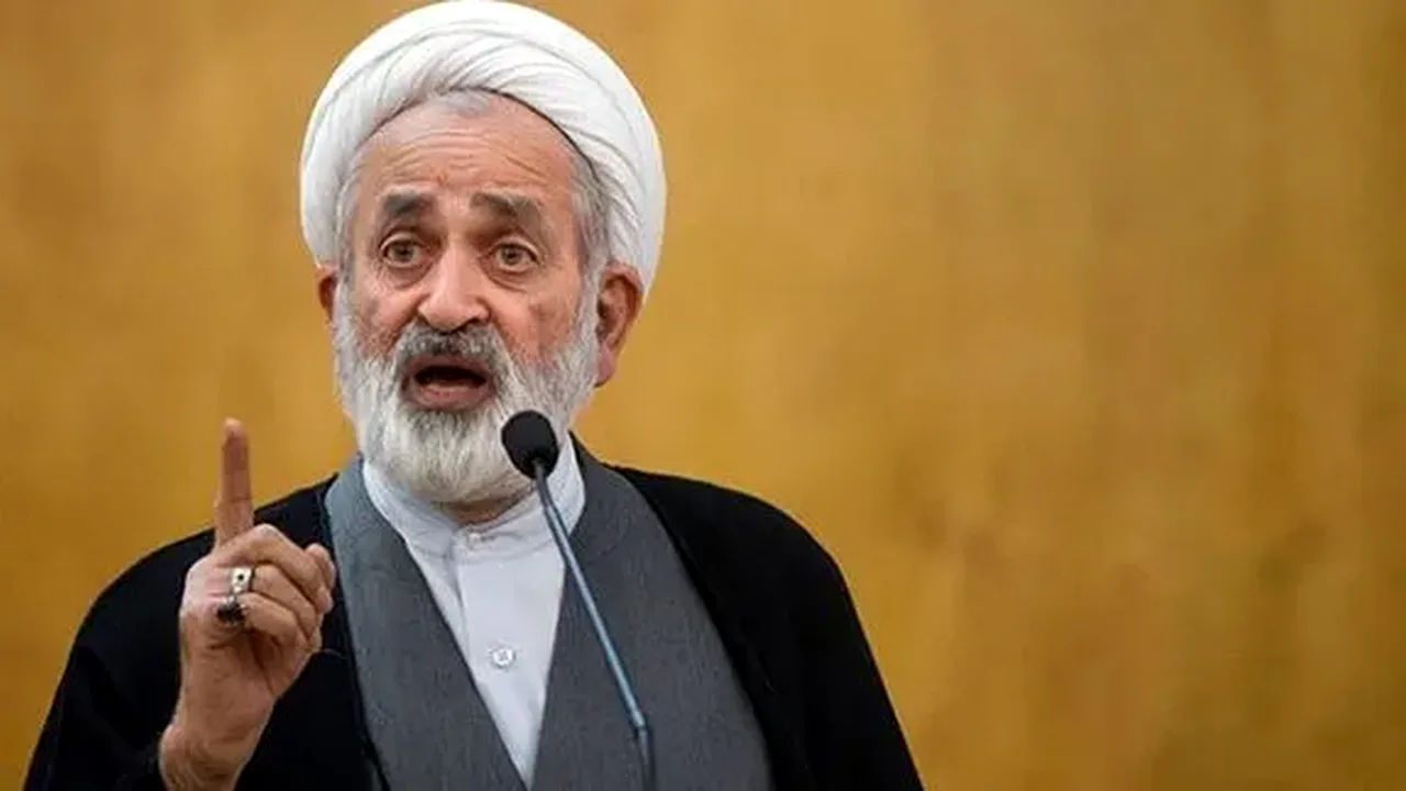 هشدار درباره اخلاق سیاسی در تجمعات شبانه و انتقاد از صداوسیما