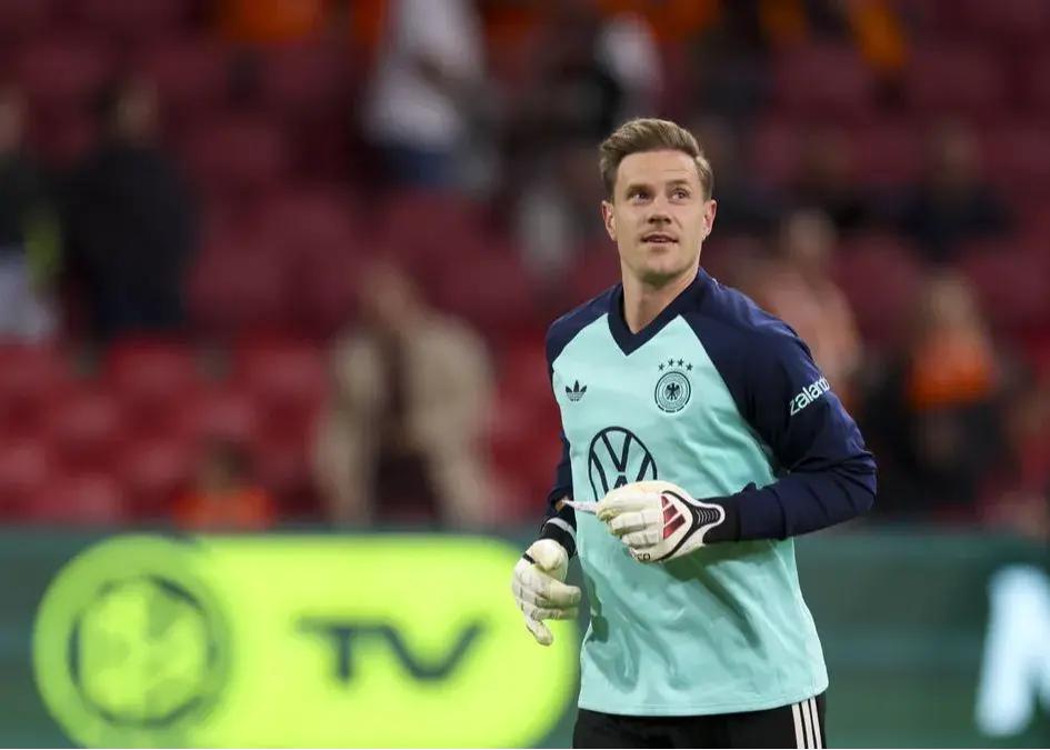 2546261