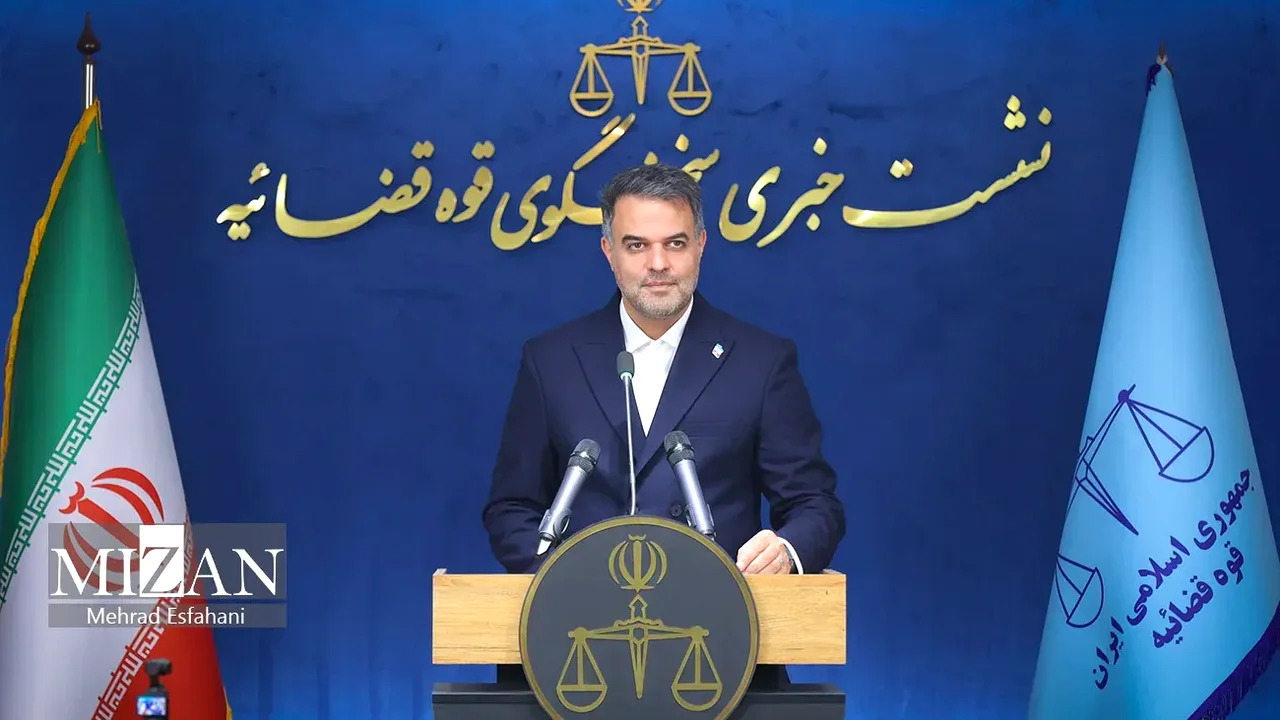 سخنگوی قوه قضاییه: با اقدامات قضایی ۱۱۴ همت از مطالبات بانک مرکزی در پرونده بانک ایران زمین وصول شد/ آخرین وضعیت پرونده کارتهای بازرگانی