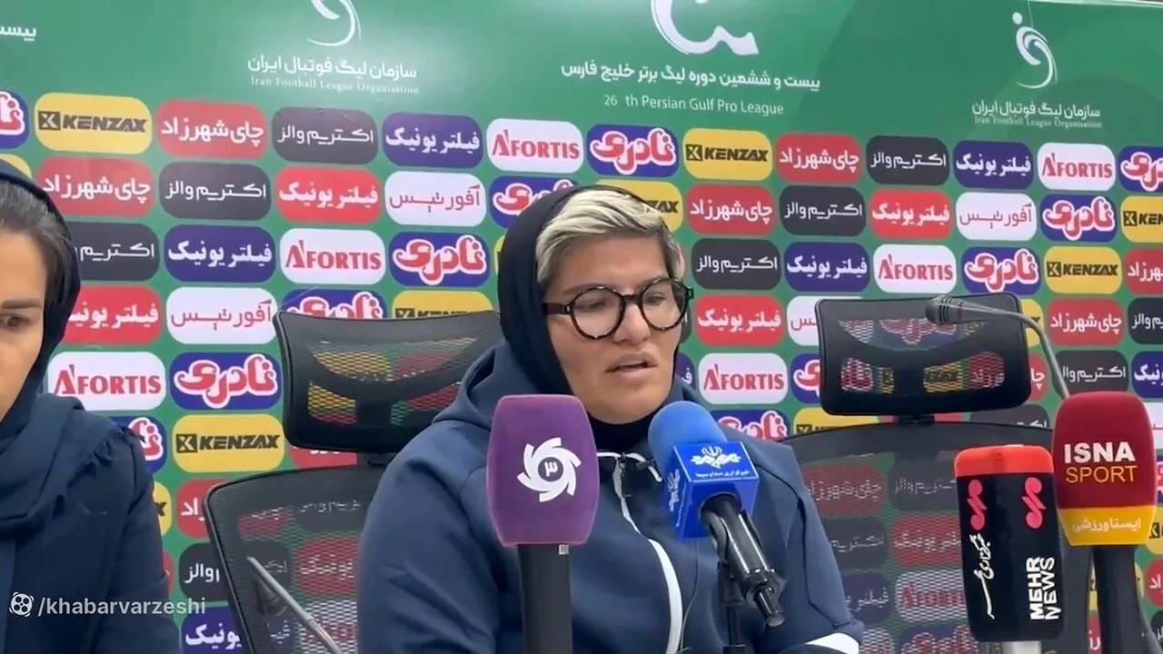 اعتراض مربی زنان استقلال به قضاوت دربی