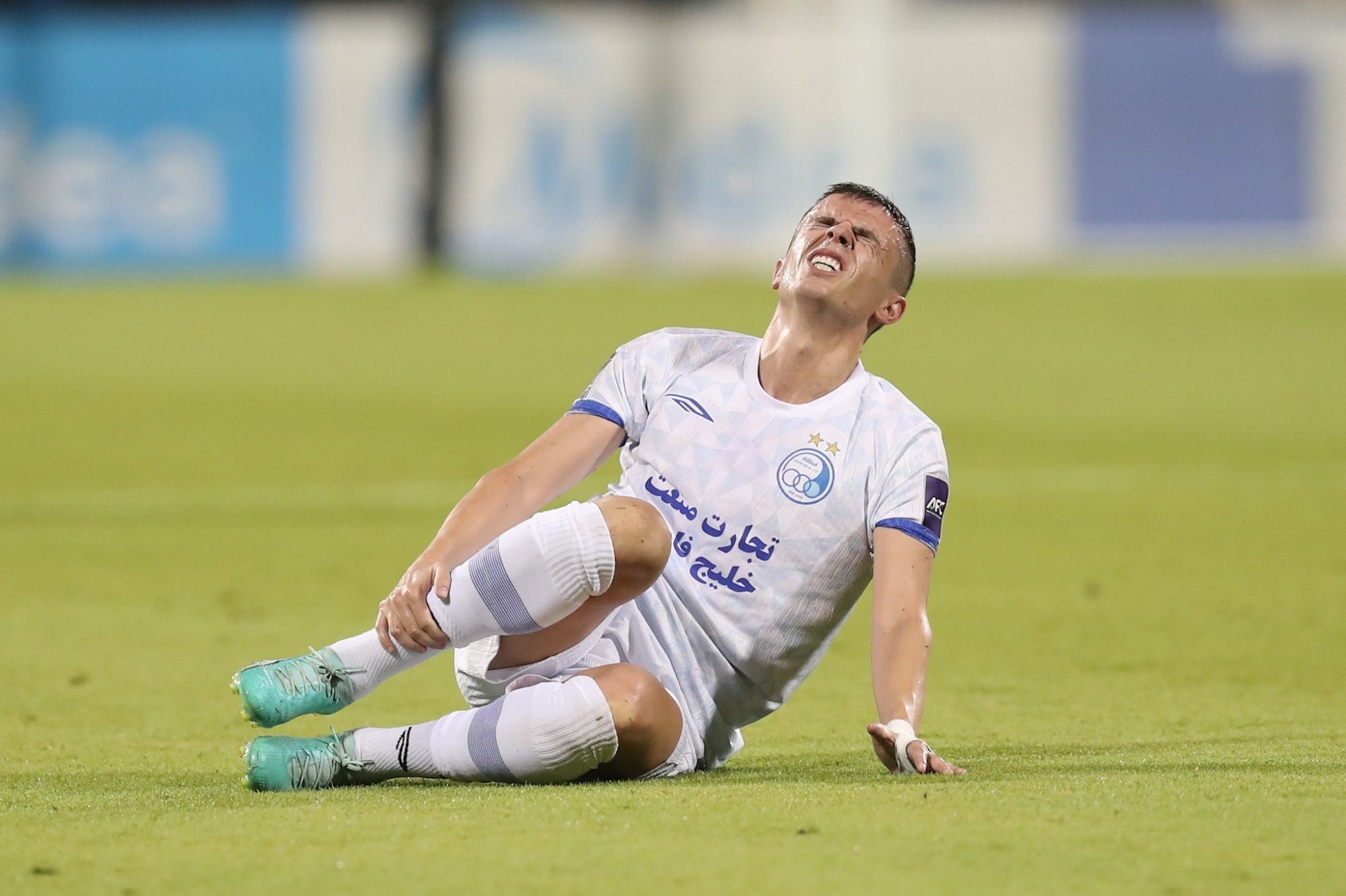 وضعیت یاسر آسانی در تمرینات استقلال تحت نظر پزشکی