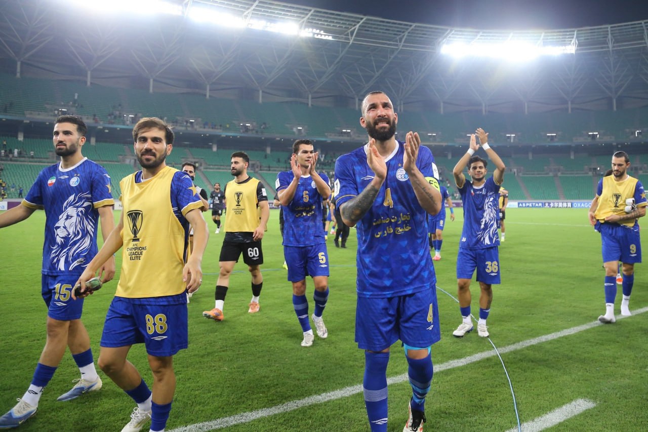 استقلال جشن پیروزی بزرگی را در بصره برگزار کرد