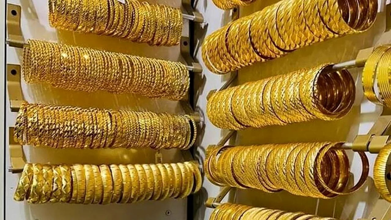 افت قیمت طلا در بازار تهران؛ مثقال به ۱۱۲ میلیون و ۵۳۰ هزار تومان رسید