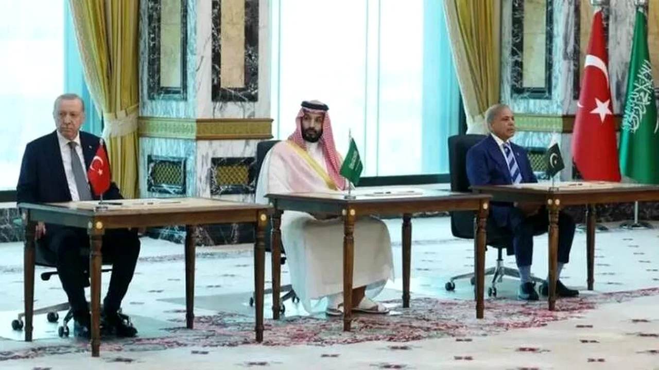 نشست تهران و غافلگیری ناگهانی صهیونیستها