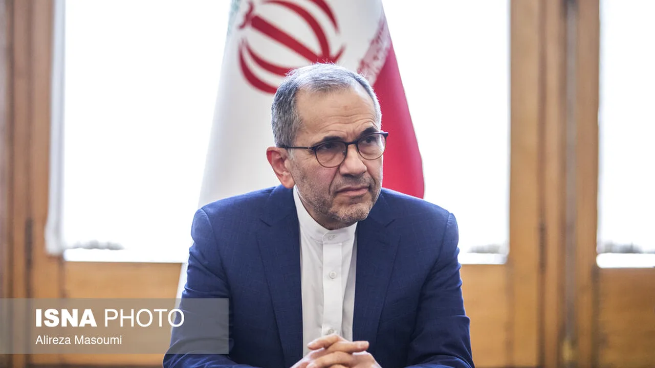 نگاه ایراندوستانه شهید خرازی در عرصه دیپلماسی