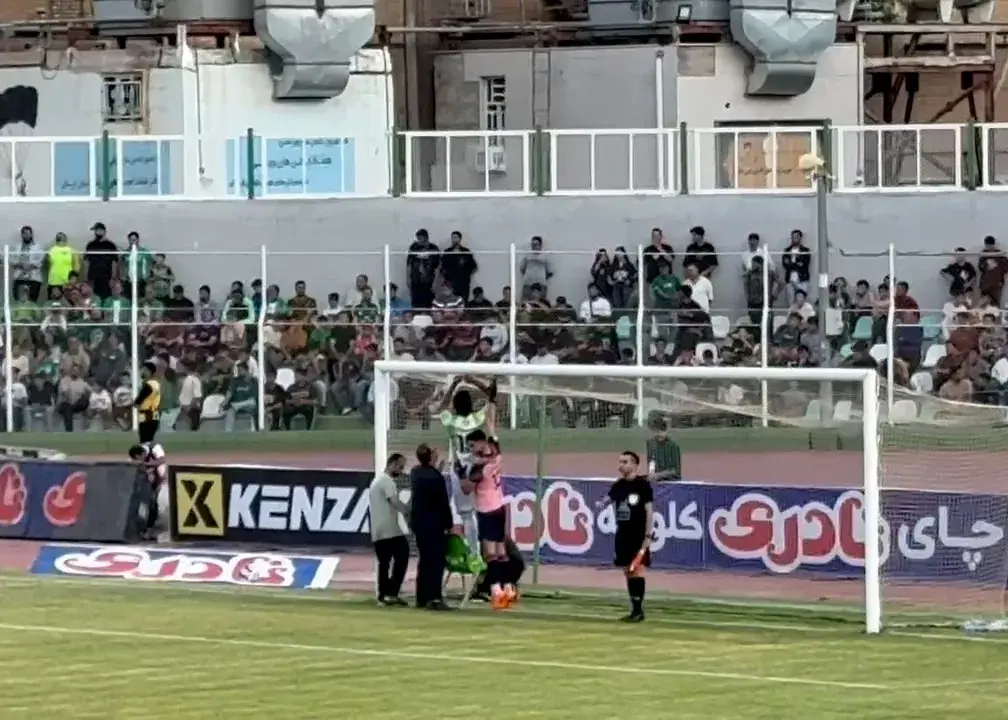 مشکل دروازه خیبر، آغاز بازی پرسپولیس را به تأخیر انداخت