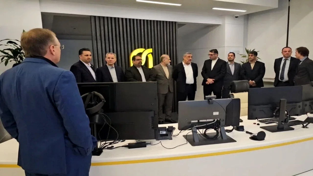 بازدید مقام ایرانی از مرکز پایش زاروبژنفت در مسکو