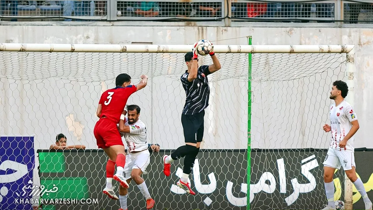 تحلیل داوری دیدار پرسپولیس و نساجی؛ پنالتی سوخت؟