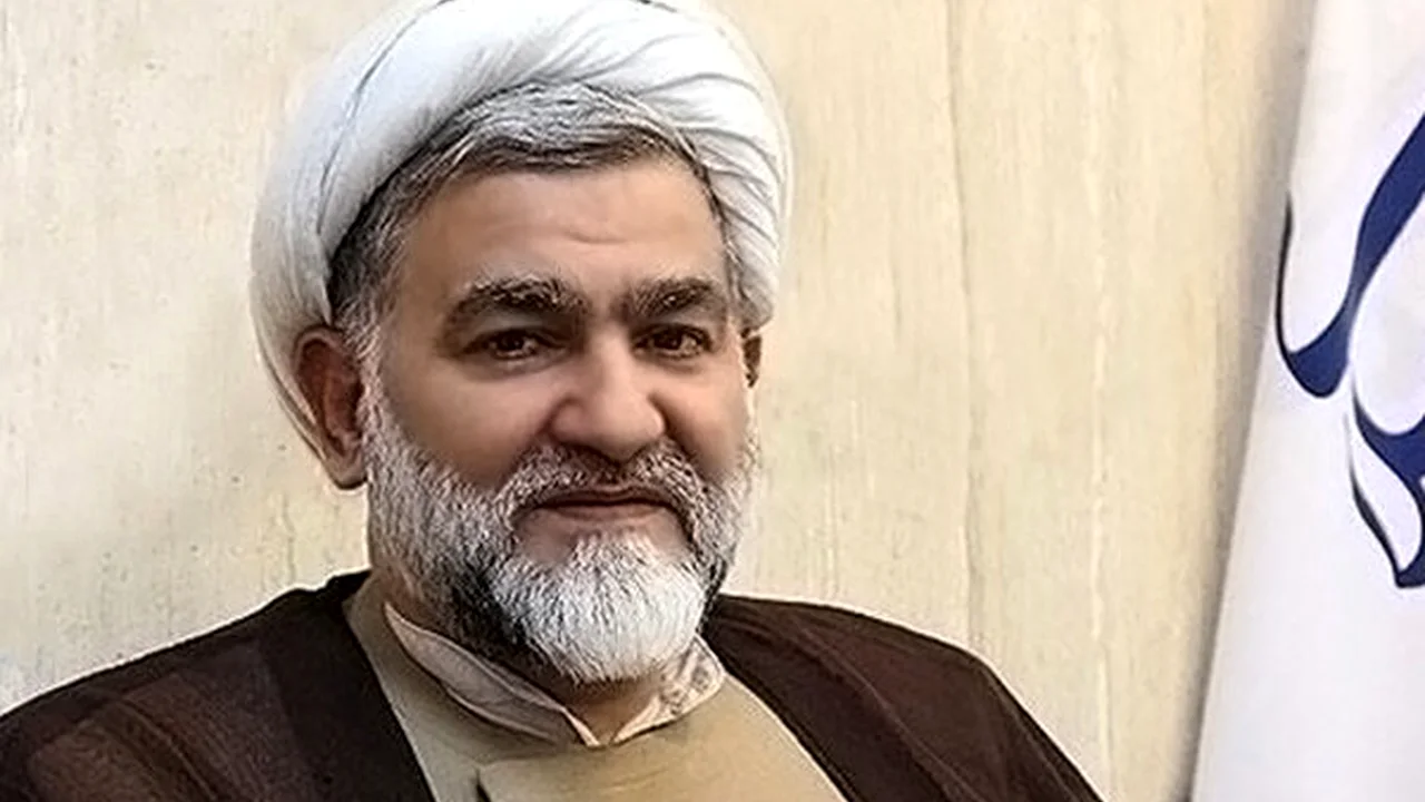 حفظ وحدت لازمه مقابله با تهدیدات دشمن است؛ «دلارزدایی» عملی شود