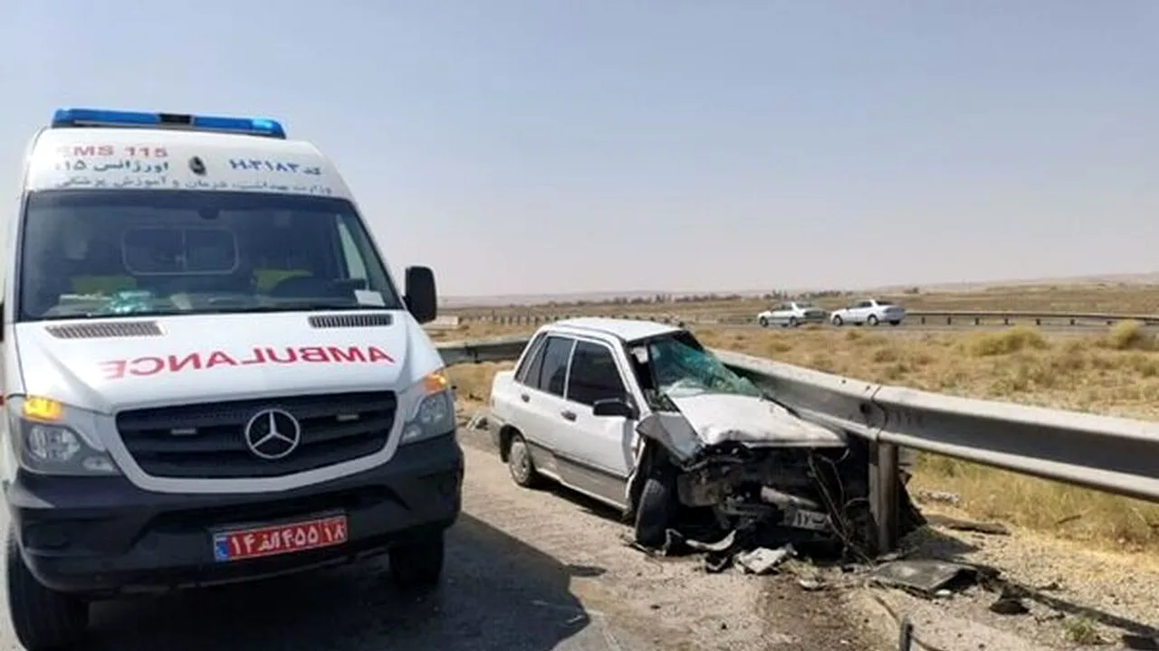 تصادف ساندرو و پراید در محور سمنان ـ فیروزکوه با یک کشته