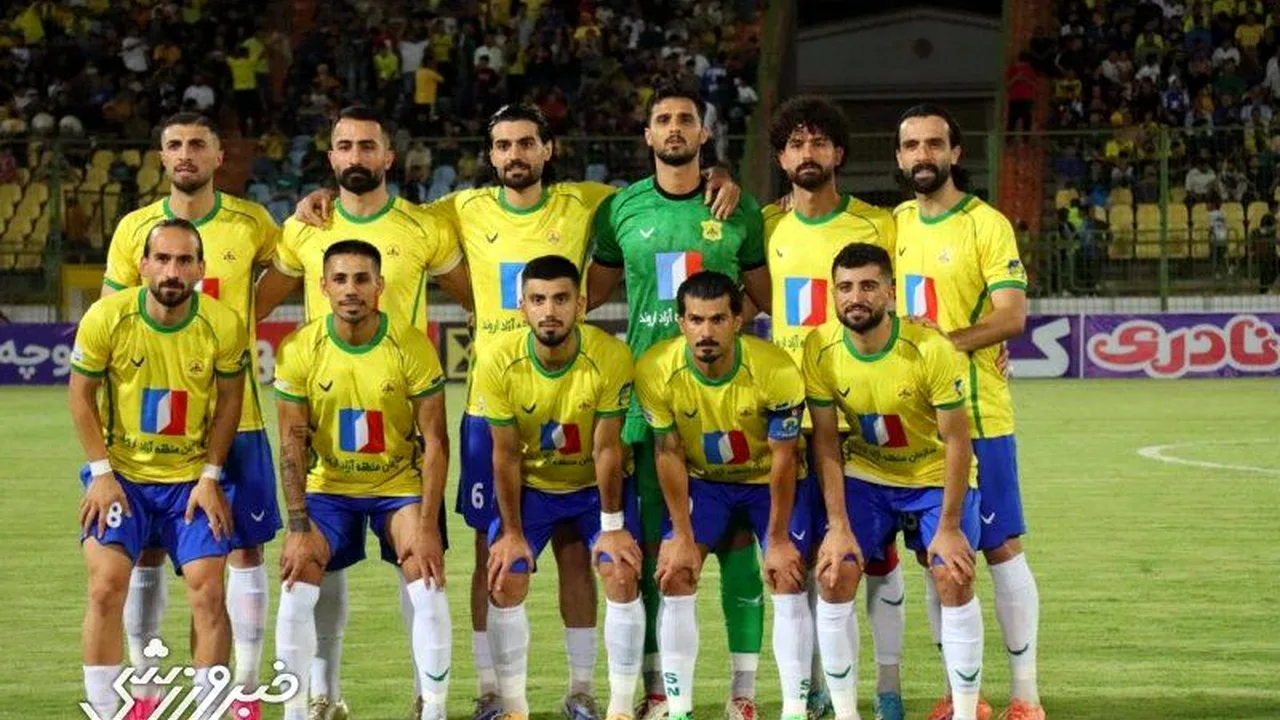 پوستر صلح آبادان و تبریز پیش از جدال تراکتور و صنعت نفت