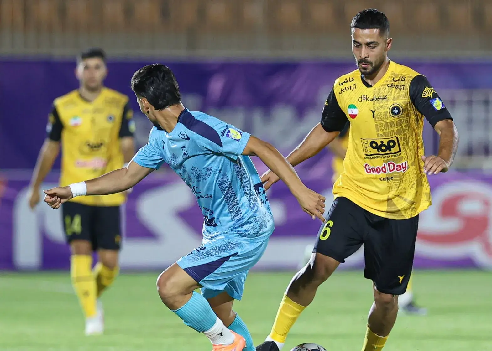 پرسپولیس نتوانست عارف حاجیعیدی را از سپاهان جذب کند