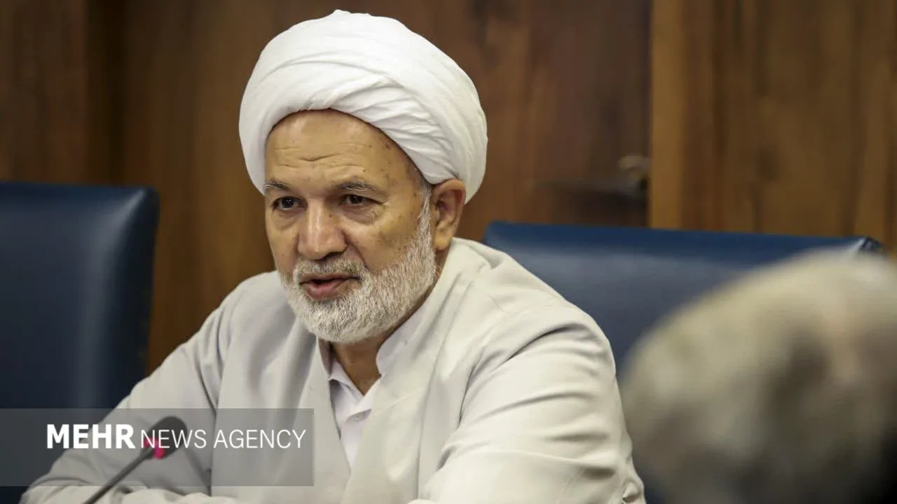 درخواست نماینده قم برای تسریع استیضاح وزرا در مجلس