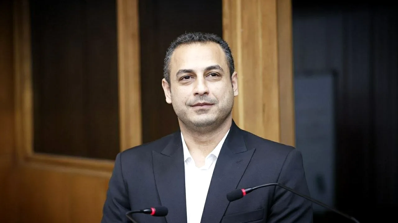 هادی خنارینژاد رسماً در فدراسیون جهانی ژیمناستیک ثبت شد