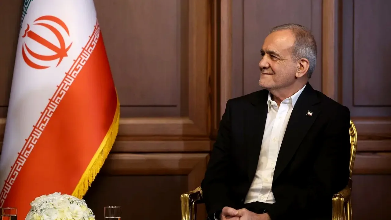 دیدار مقامات ترکیه، پاکستان و عربستان با پزشکیان