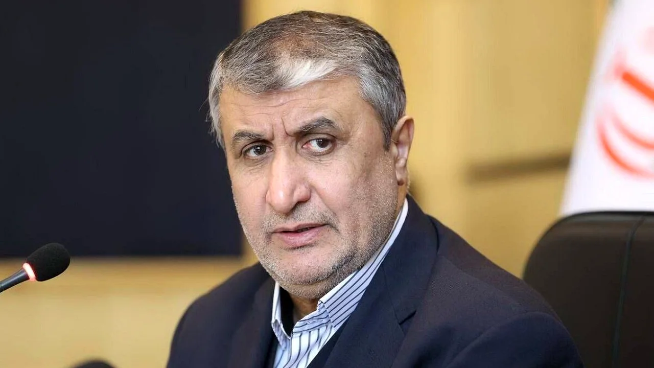 پیام تبریک رئیس سازمان انرژی اتمی به وزیر جدید دفاع؛ اشارهای که نگاهها را به خود جلب کرد