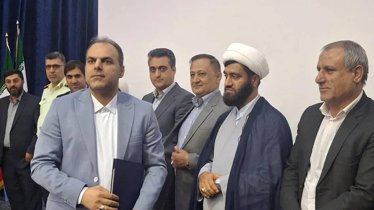 معرفی دادستان عمومی و انقلاب فیروزآباد با حضور مسئول قضایی فارس