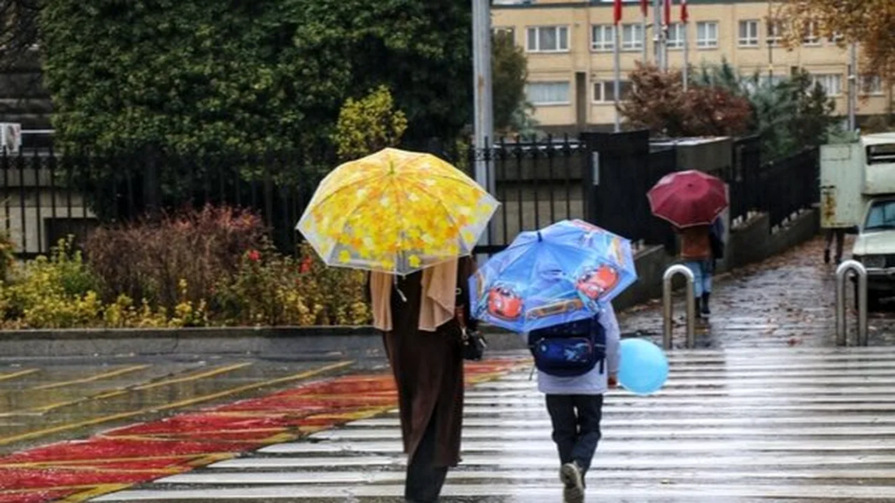 رگبار و رعدوبرق در راه؛ پاییز امروز چه مناطقی را در بر میگیرد؟
