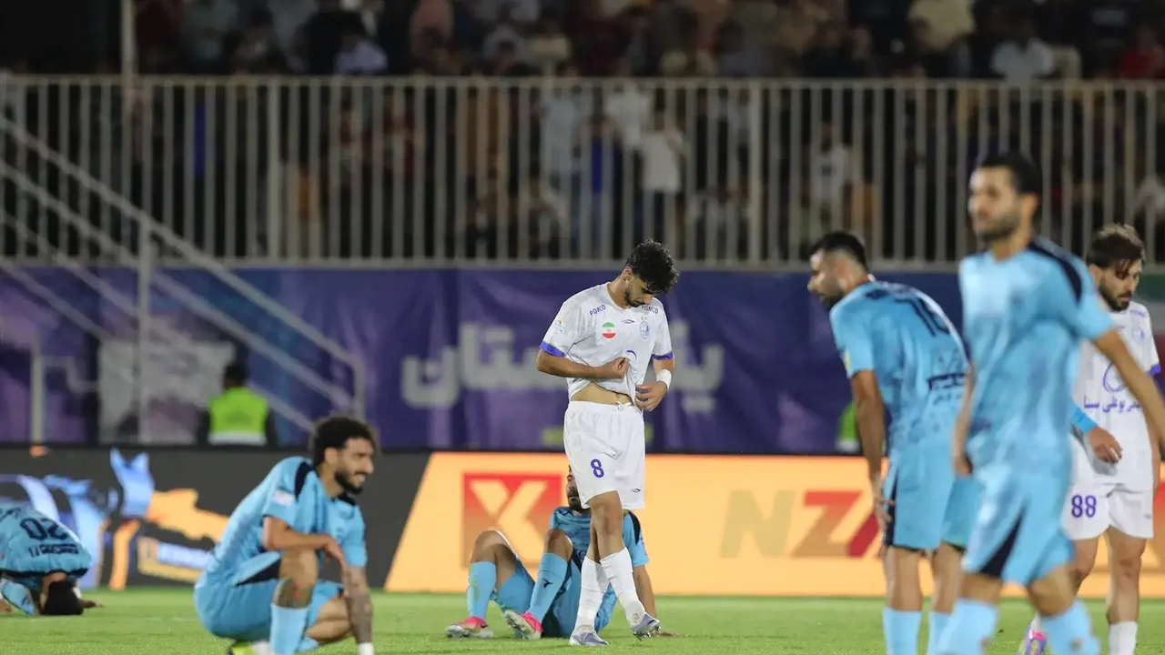 چادرملو؛ مانع تاریخی استقلال در لیگ برتر فوتبال