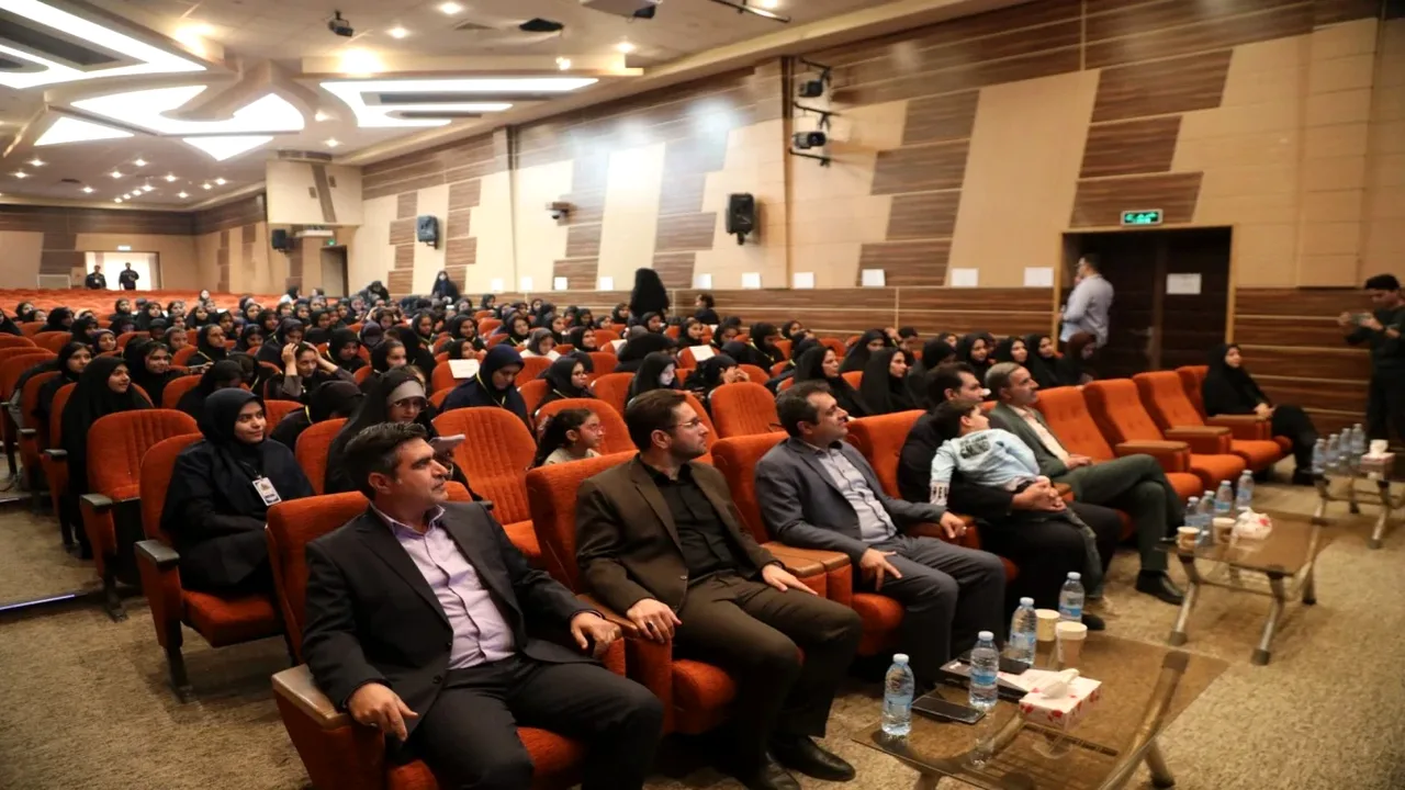 مسابقه «لیگ حواسجمعها» برای دانشآموزان بافقی برگزار میشود