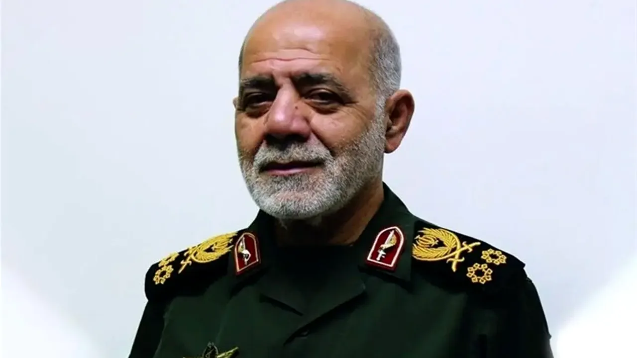 هشدار فرمانده ارشد نظامی درباره پیامدهای تردد در تنگه هرمز