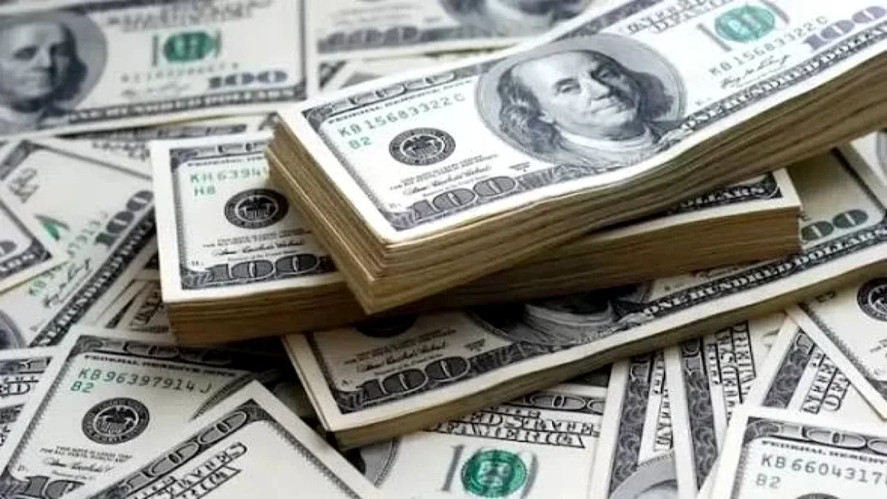 دلار روی مرز ۲۷۰ هزار تومان؛ بازار در انتظار تصمیم بزرگ