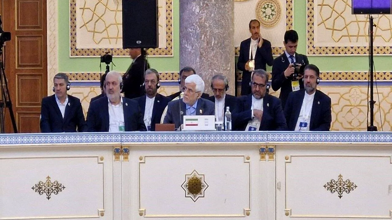 عارف: نظام بینالملل با تهدید یکجانبهگرایی و برتریطلبی مواجه است